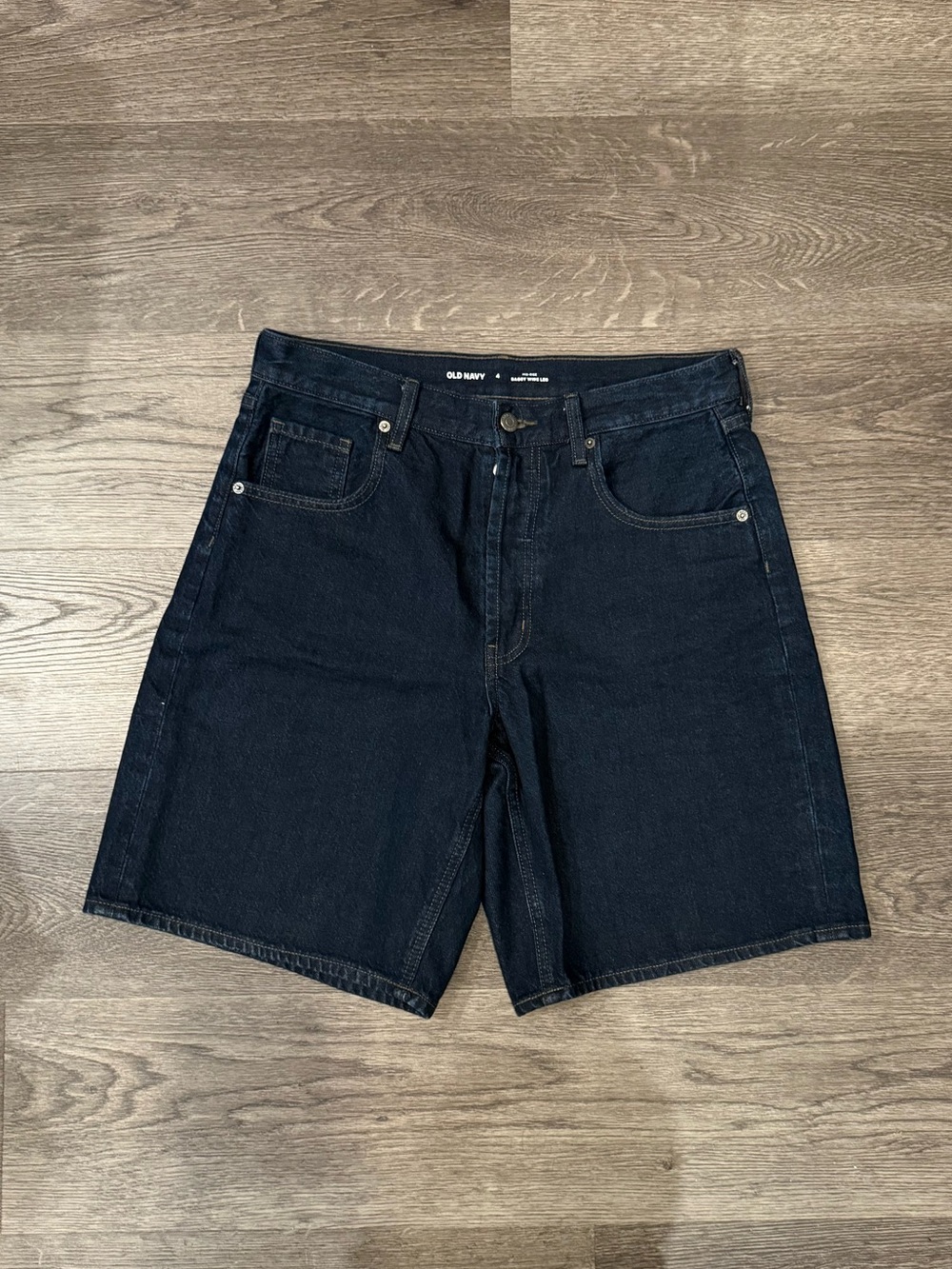 High waisted Bermuda jean shorts i like new condition